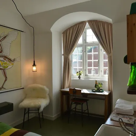 Отель Carmel 3*
